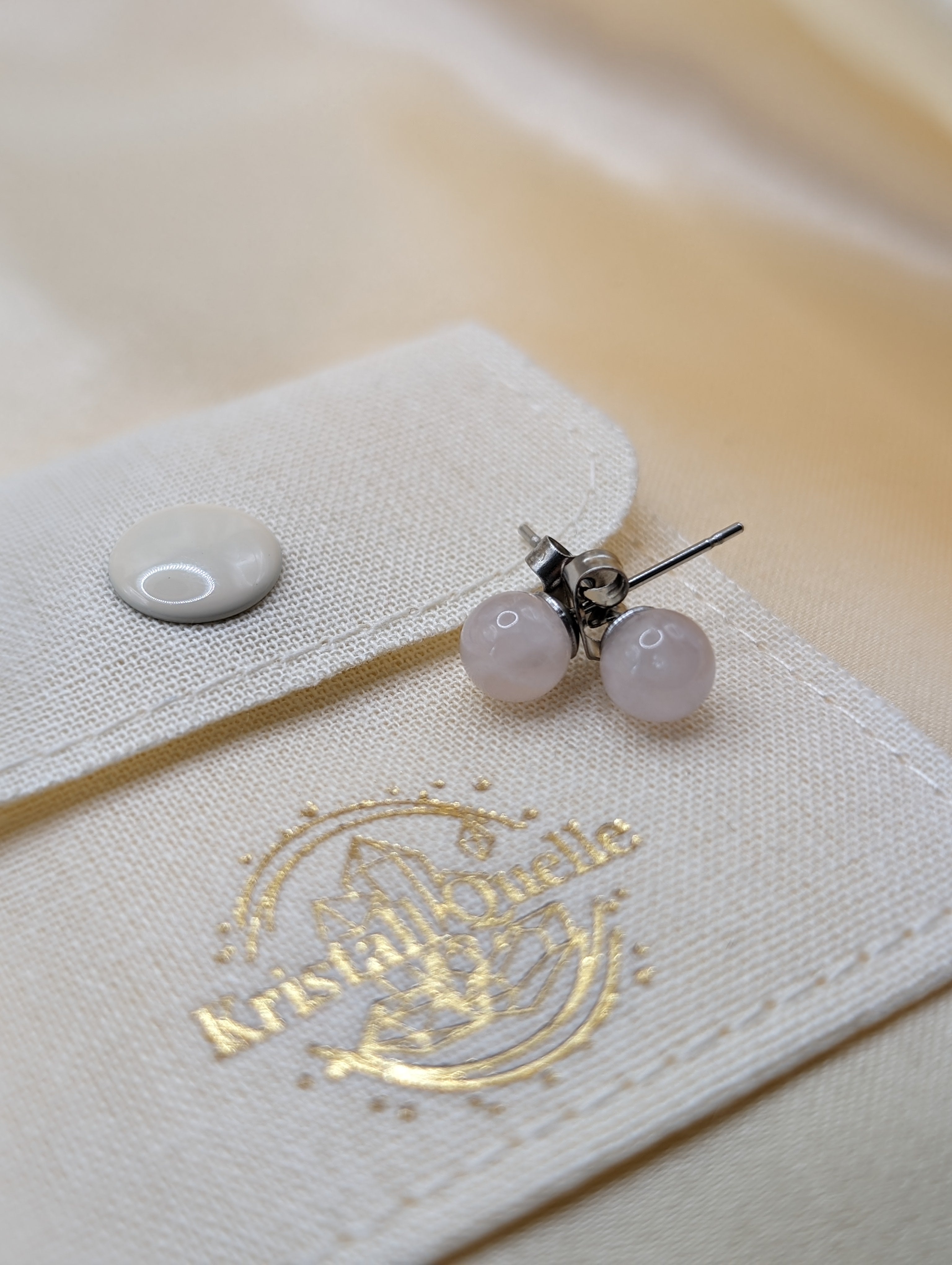 Rosenquarz Ohrstecker-6mm