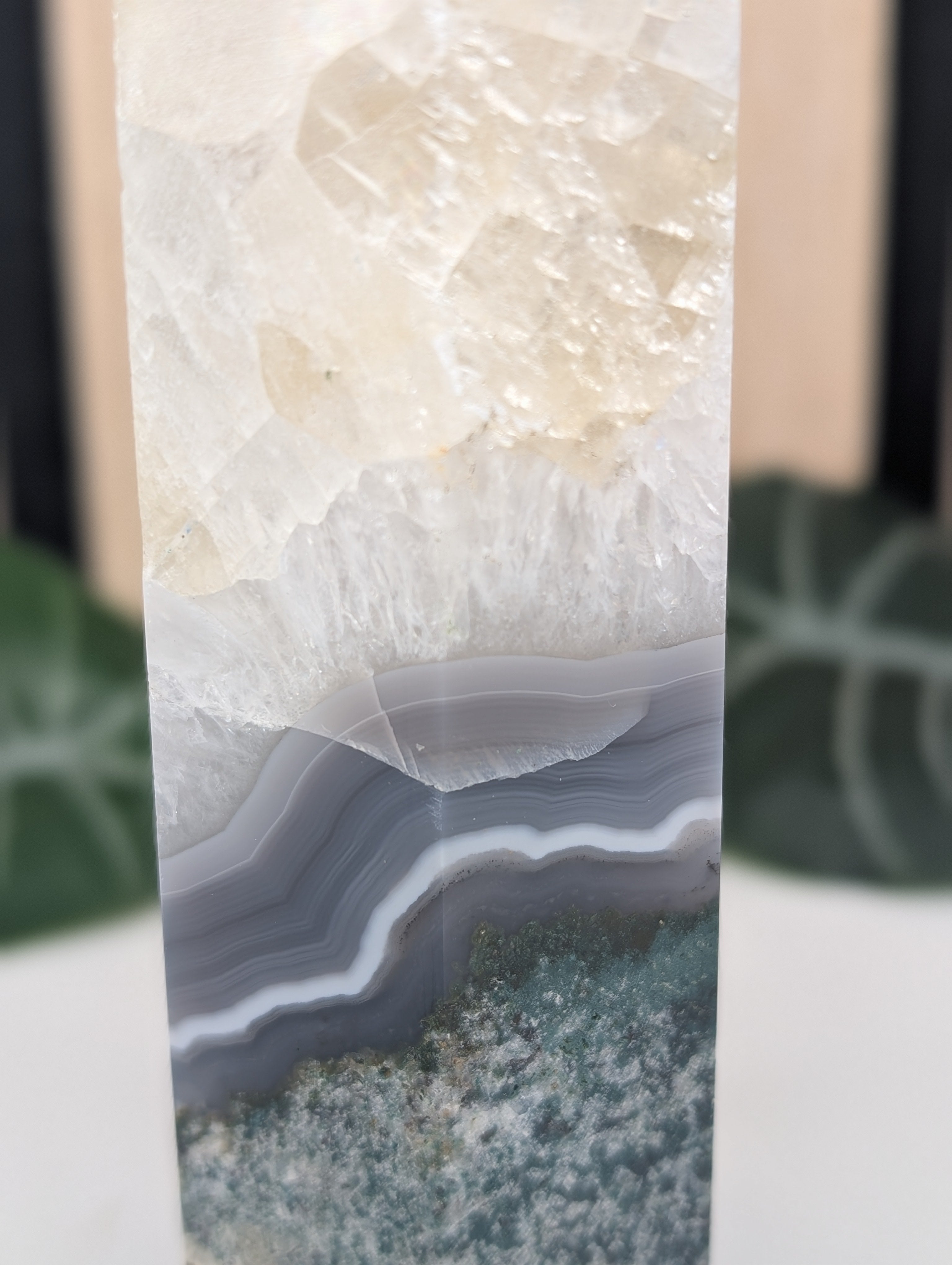 Moosachat Turm mit Calcit