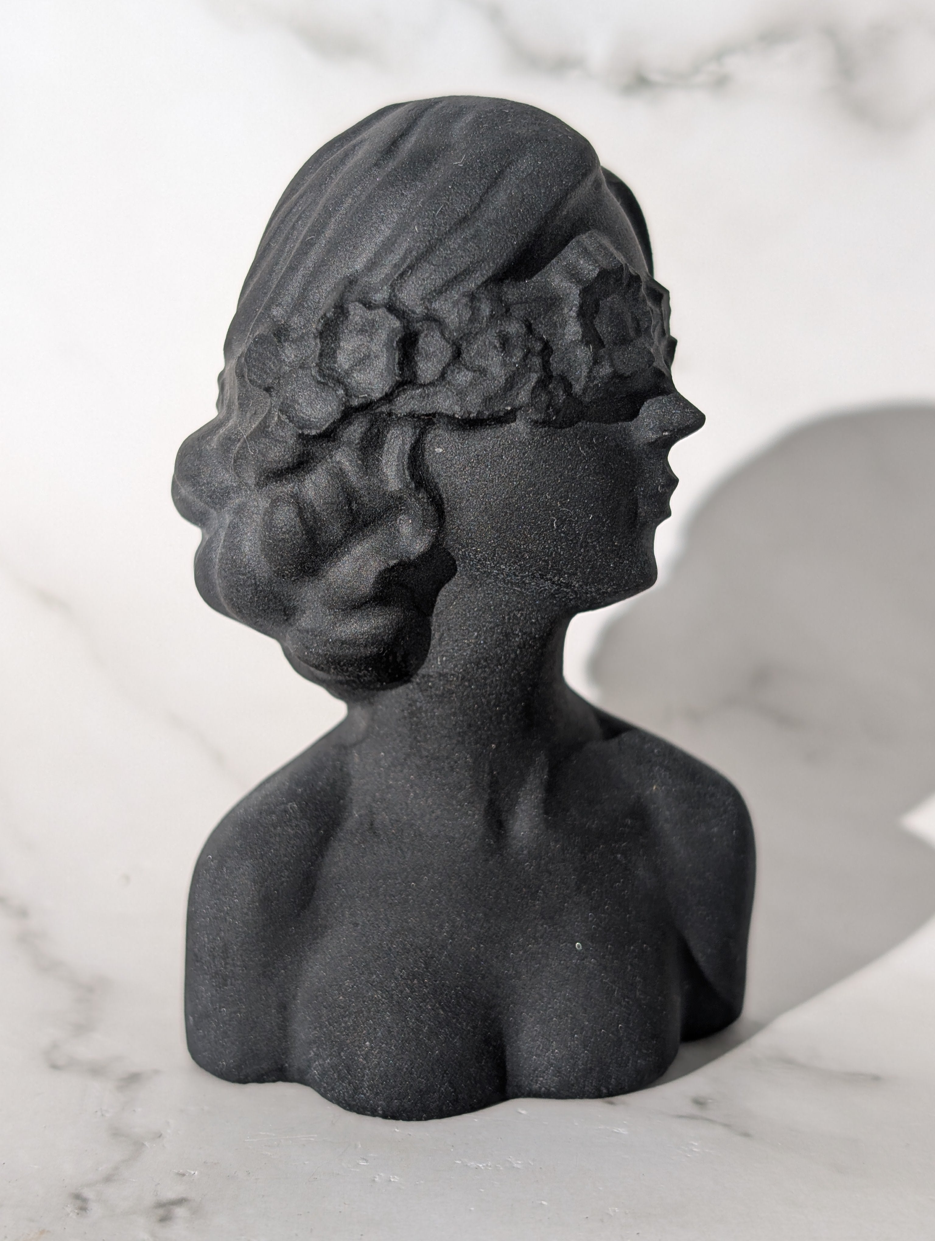 Black Obsidian Frau XL