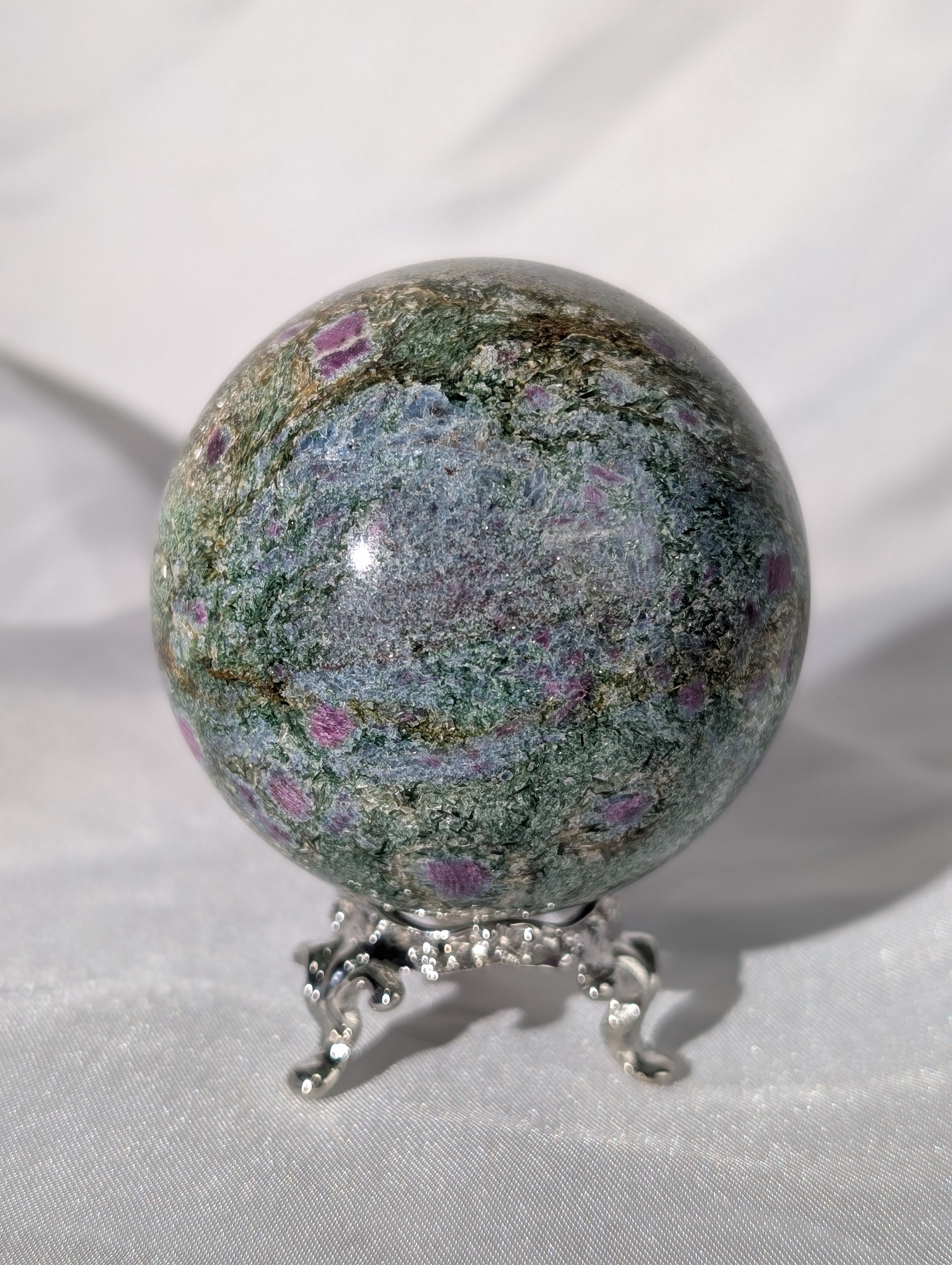 Fuchsit, Rubin, Muskovit (Mica) Kugel 3