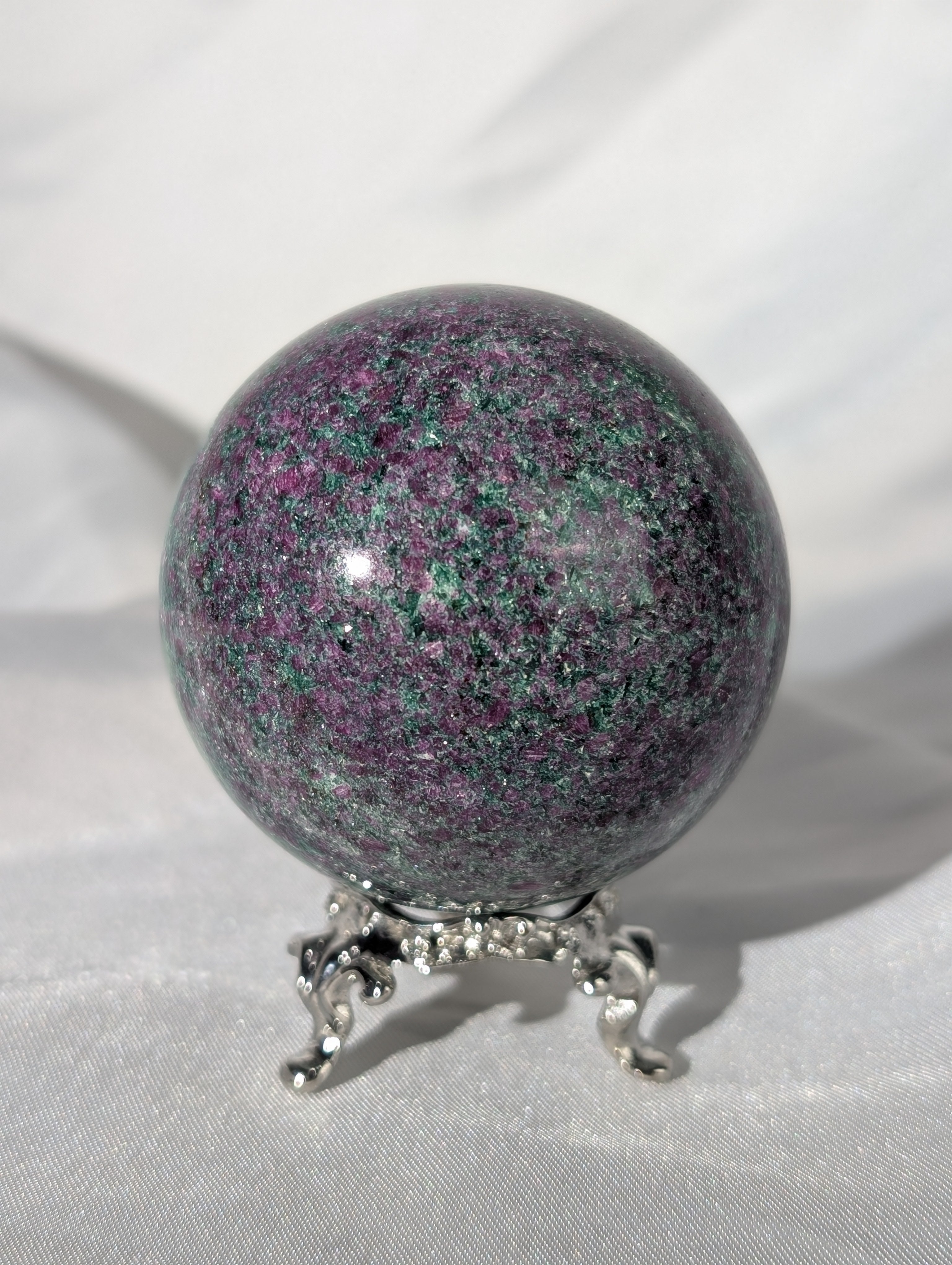 Fuchsit, Rubin, Muskovit (Mica) Kugel 1