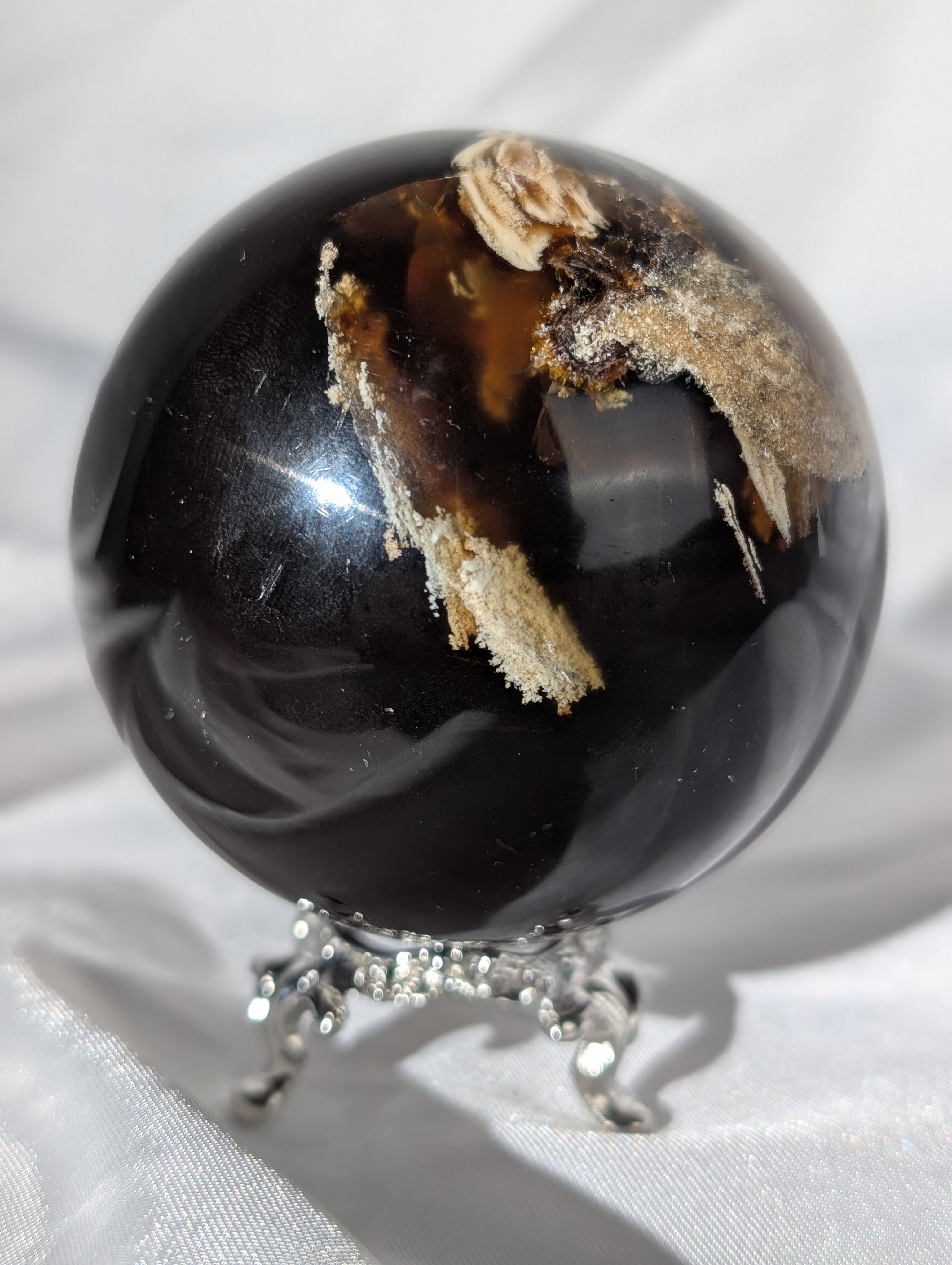 Bernstein Kugel aus Indonesien