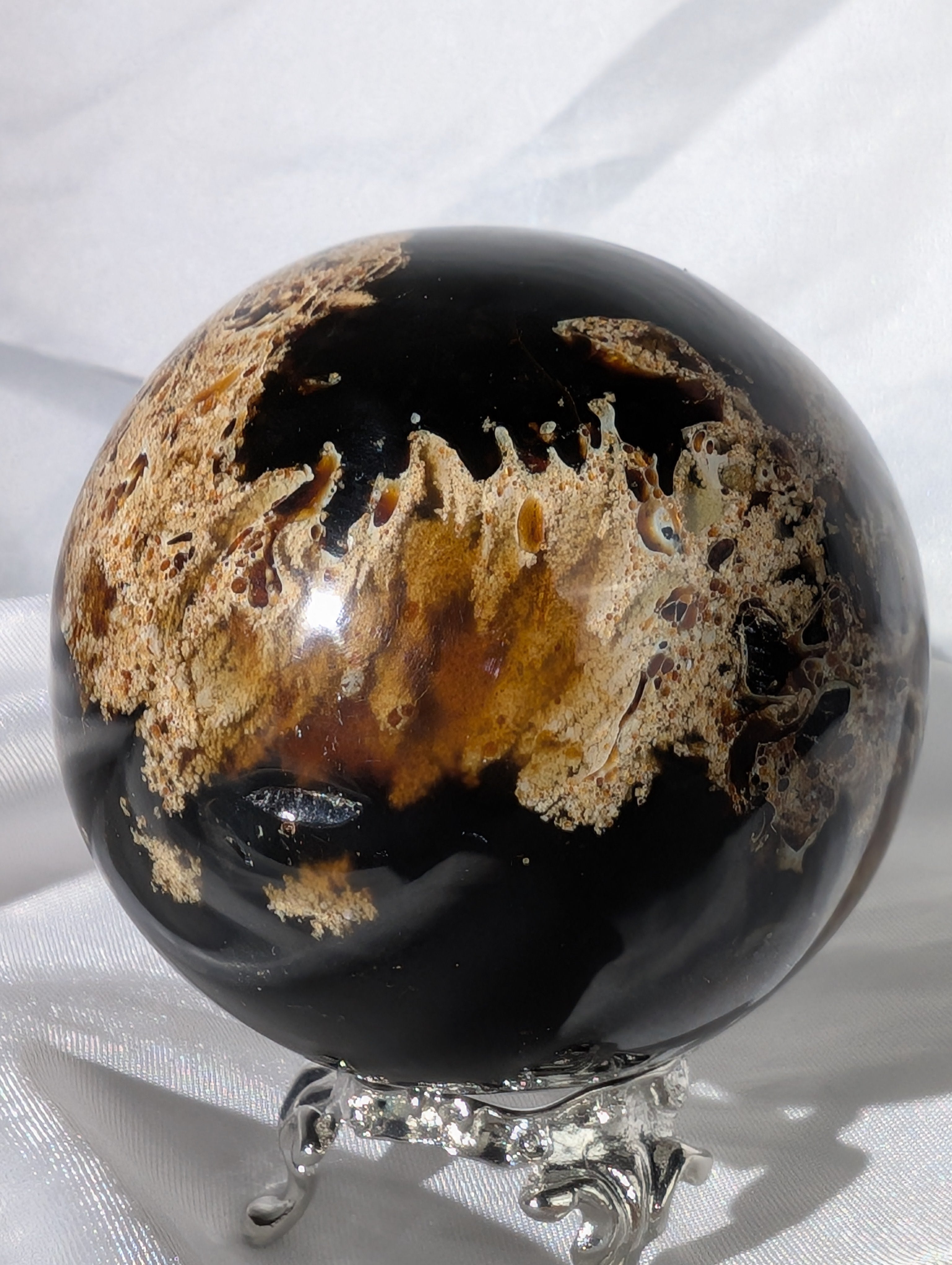 Bernstein Kugel aus Indonesien 1