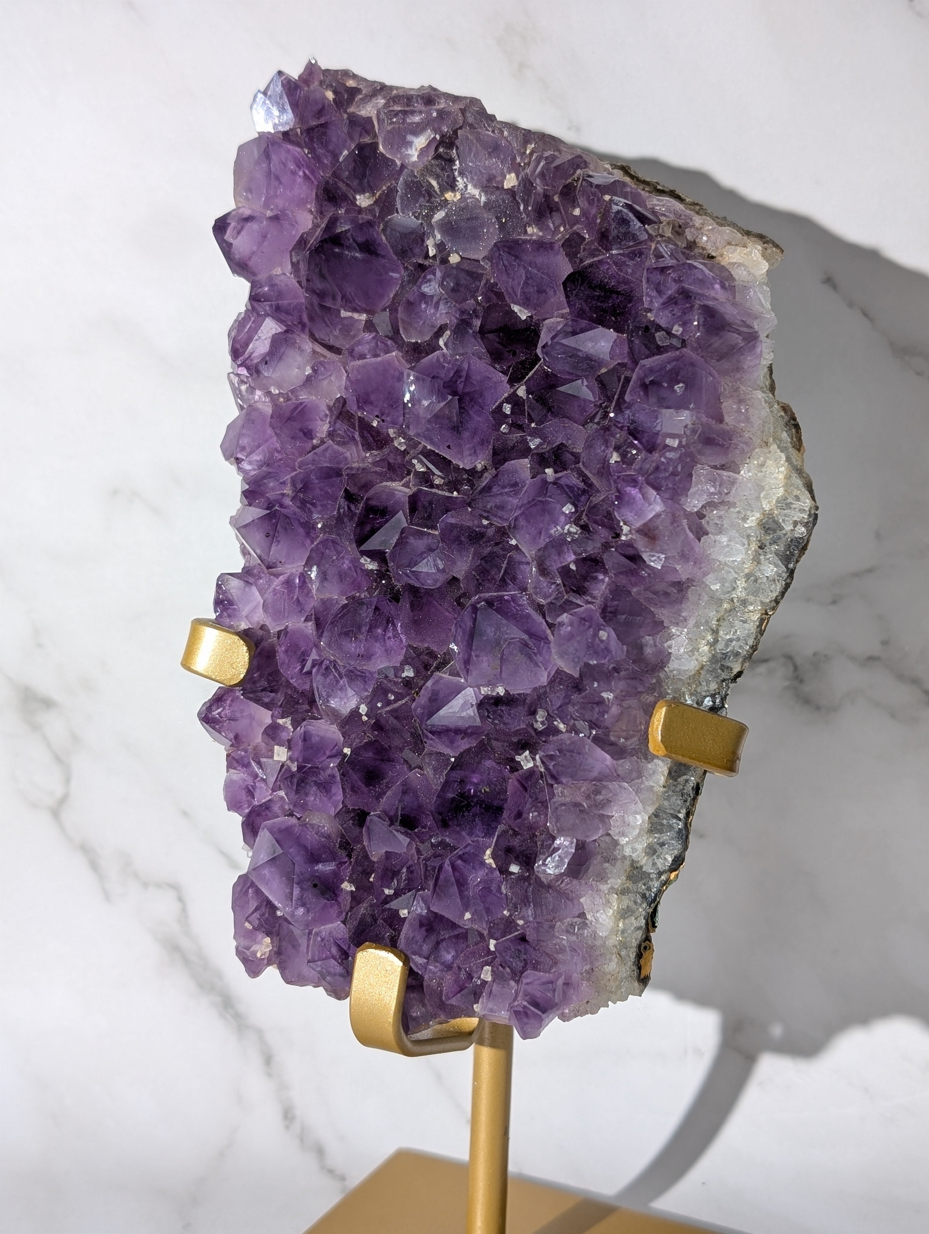 Amethyst Druse auf Stand 2 High Quality