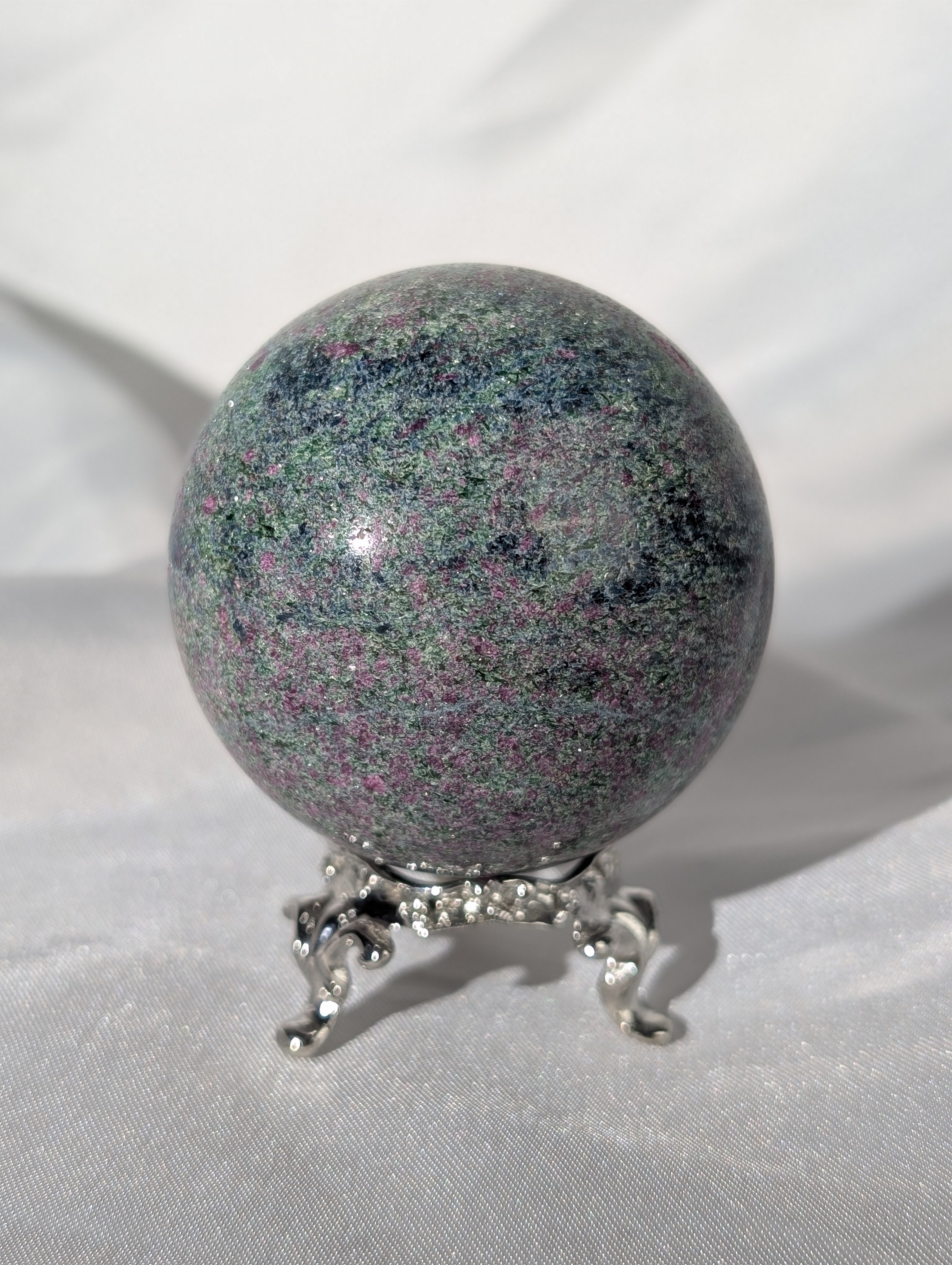 Fuchsit, Rubin, Muskovit (Mica) Kugel 4