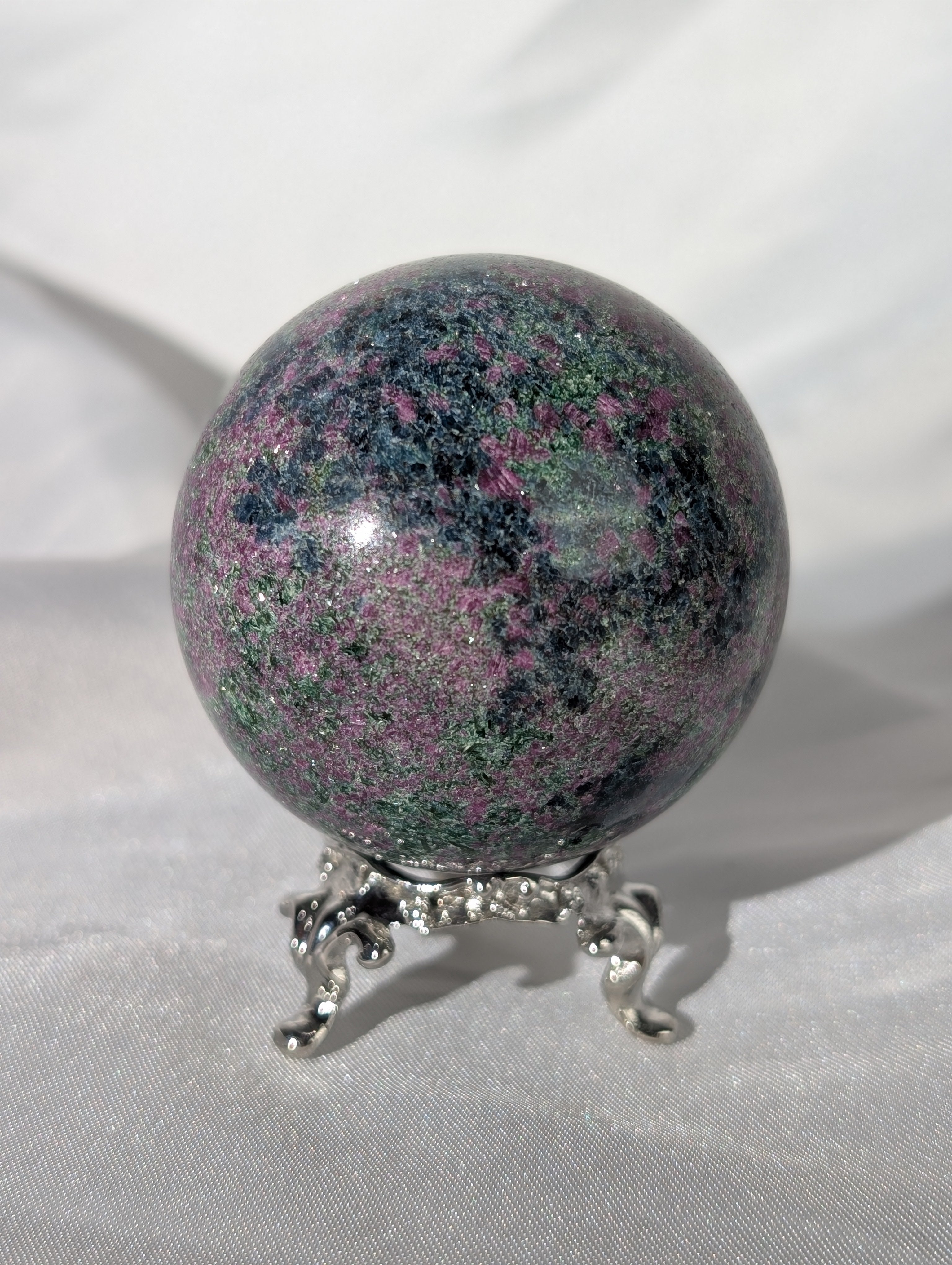 Fuchsit, Rubin, Muskovit (Mica) Kugel 7