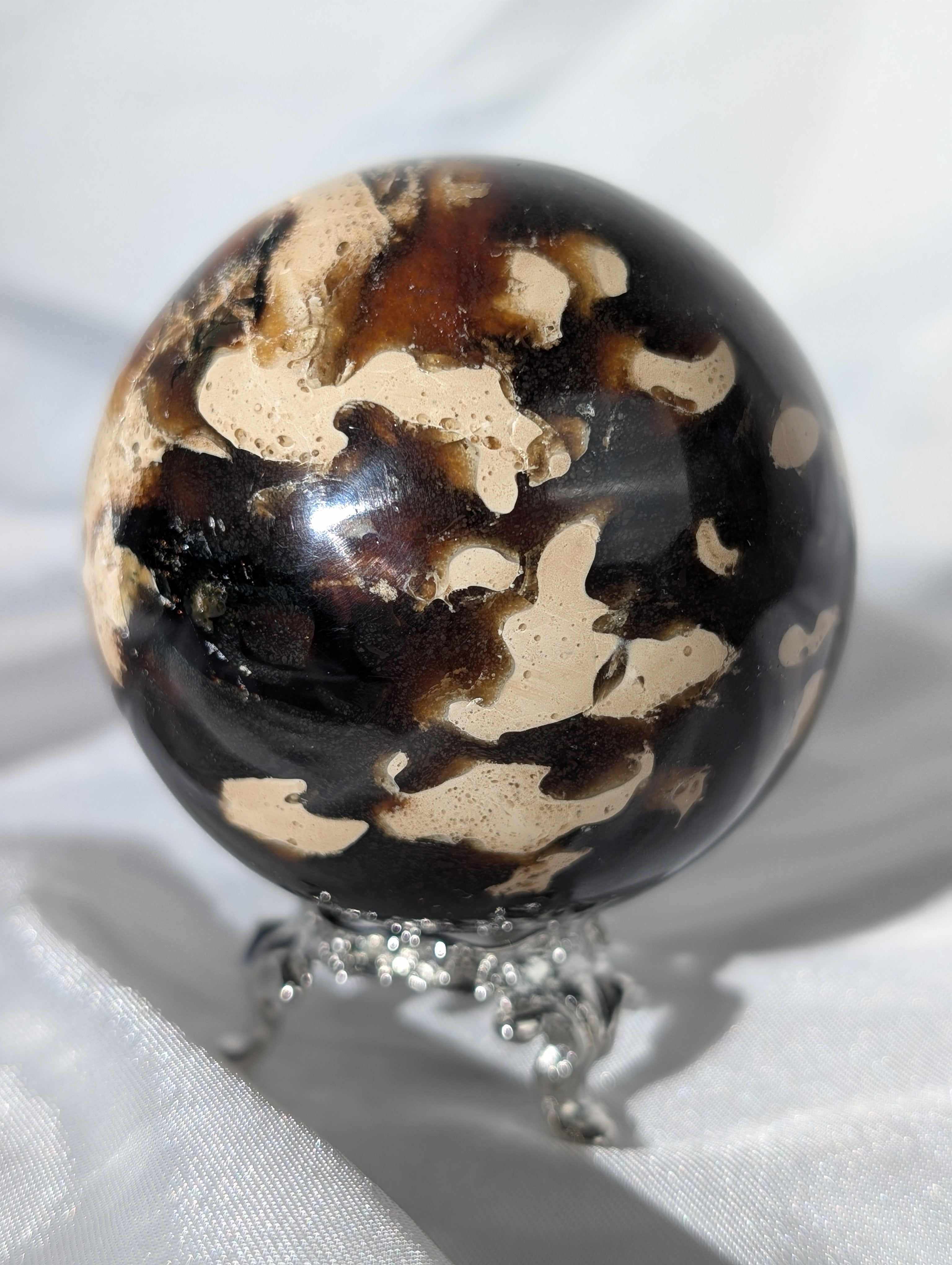 Bernstein Kugel aus Indonesien 2