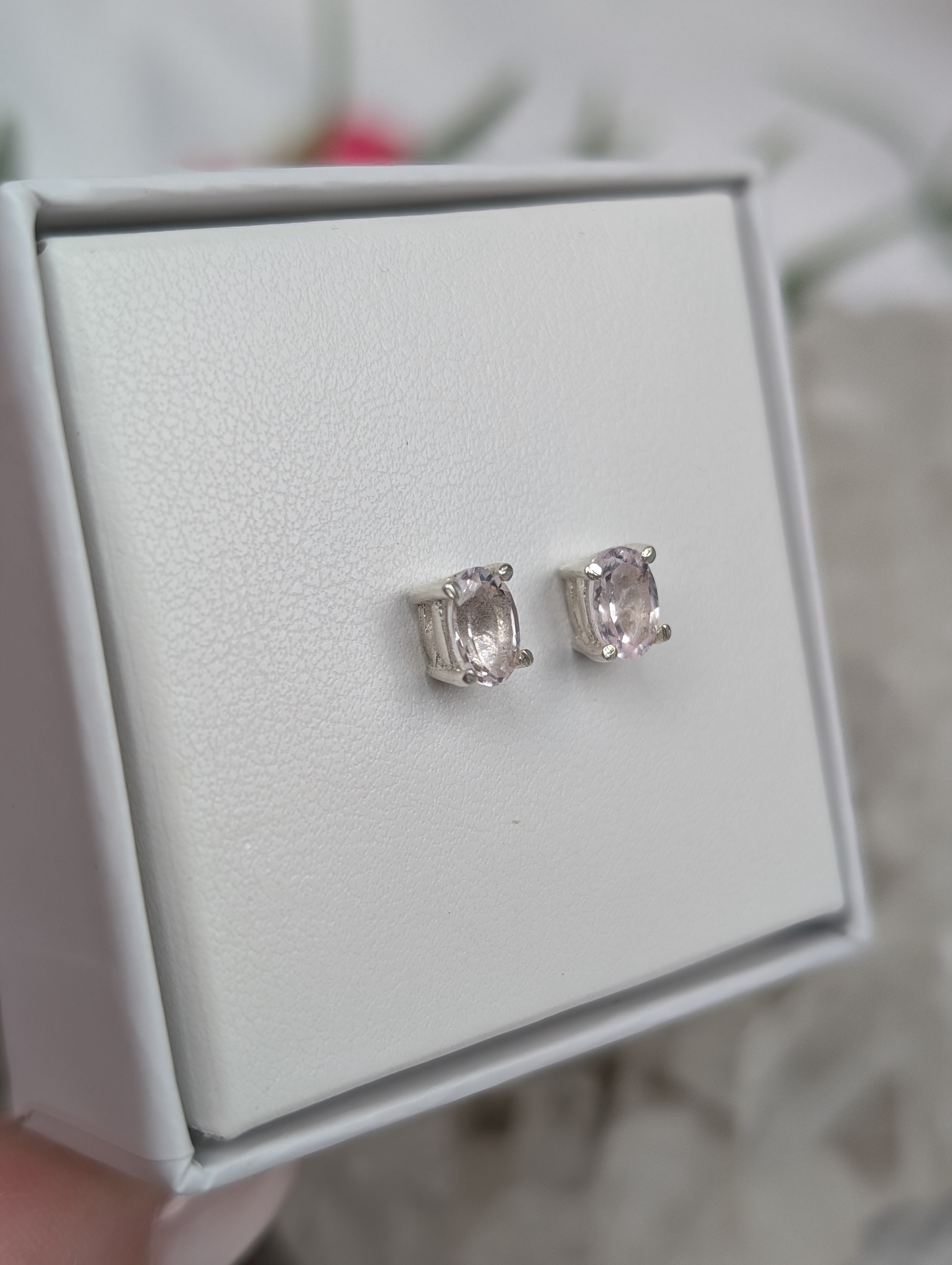 Morganit Ohrstecker "oval"