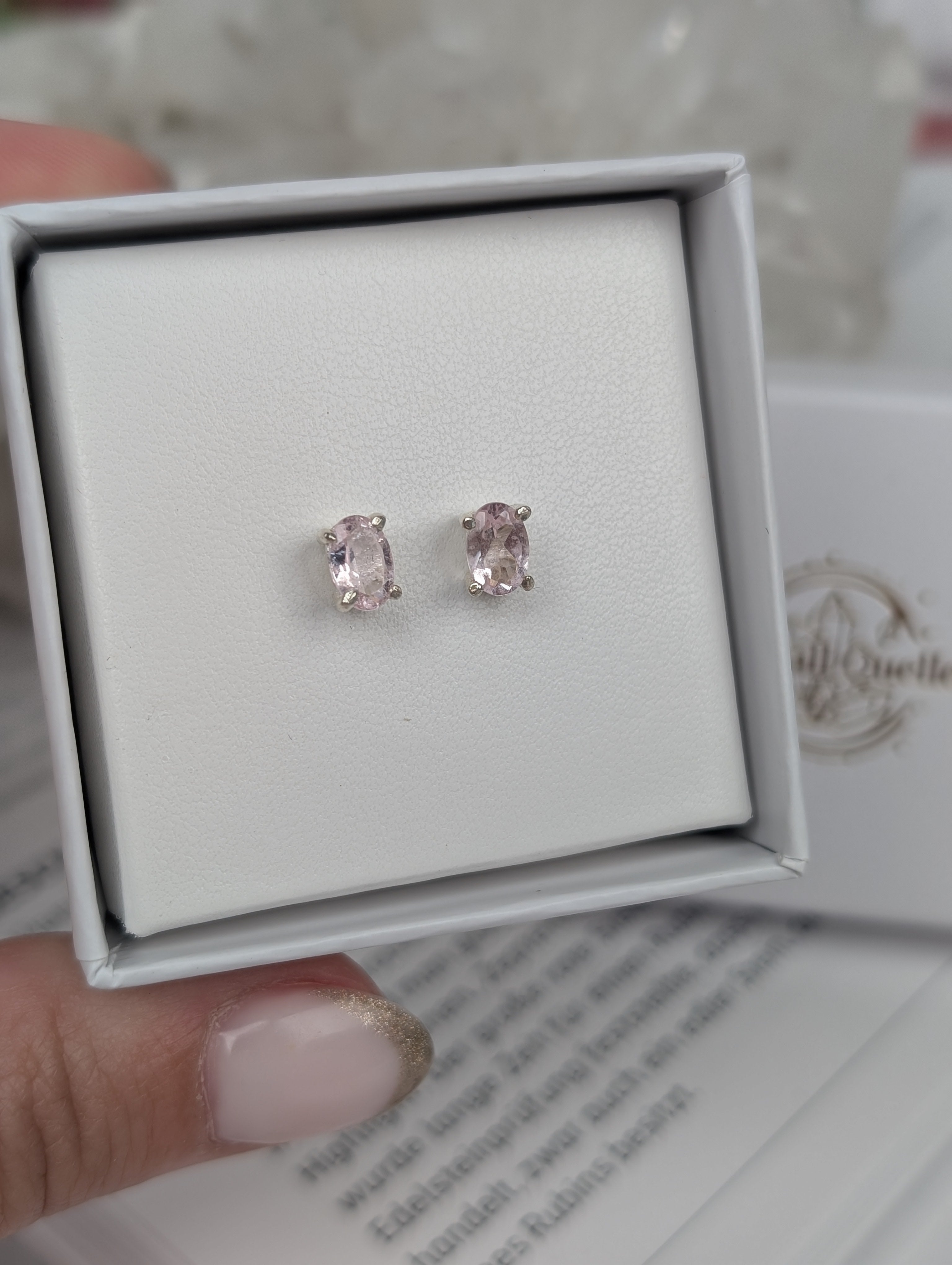 Morganit Ohrstecker "oval"